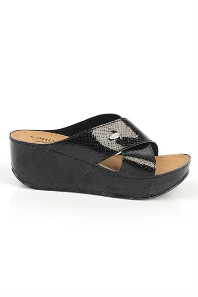 Capone Kaja 6175 Women Black Platform Cross Band Sandals
