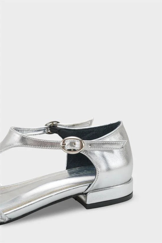 Capone Arleen Woven Low Heel Women Black Ballet Flat