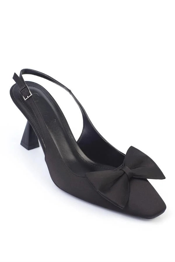 Capone Pam Blunt Pointed Toe Bow Open Back Satin ženske satenske crne cipele