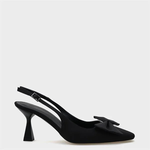 Capone Pam Blunt Pointed Toe Bow Open Back Satin ženske satenske crne cipele