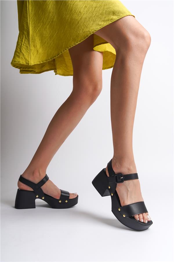 Capone Dulce Blunt Toe Single Band Platform Heel Woman Sandals