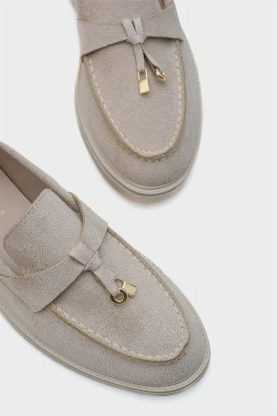 Capone Calypso Women Yellow Loafer