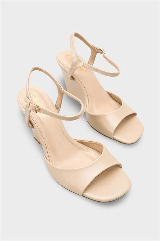 Capone Fanni Genuine Leather Lined Wedge Heel Ankle Strap Women Beige Shoe