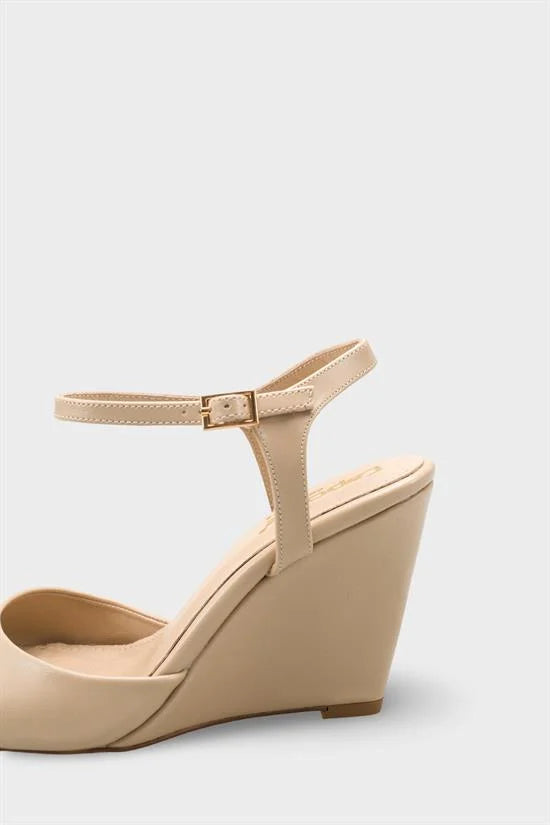 Capone Fanni Genuine Leather Lined Wedge Heel Ankle Strap Women Beige Shoe