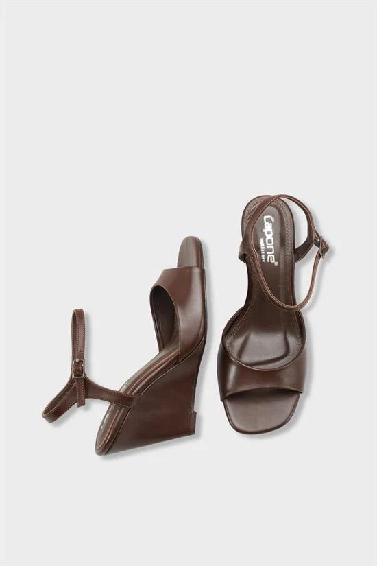 Capone Fanni Genuine Leather Lined Wedge Heel Ankle Strap Women Beige Shoe
