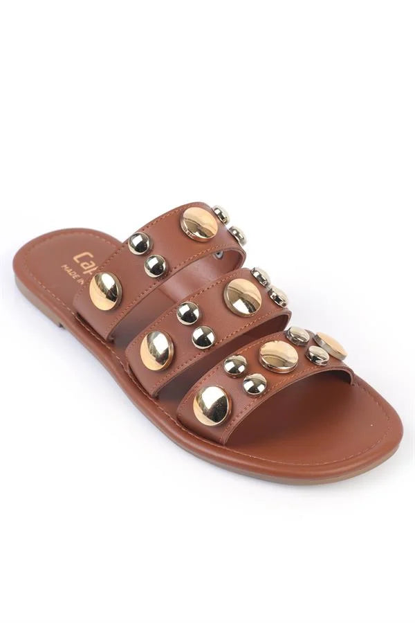 Capone Kate Flat Heel Metal Accessory Round Toe Strap Women Beige Sandals