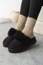 Capone Furry Closed Toe Women Sued Beige Slippers