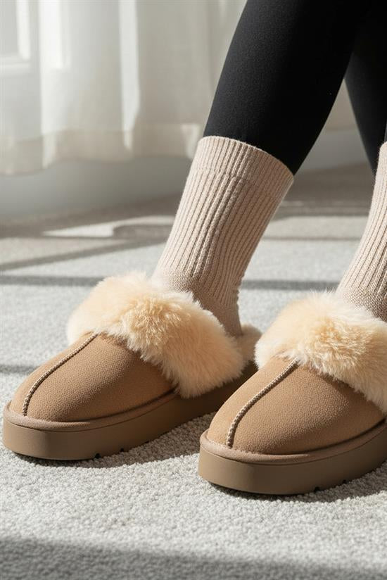 Capone Furry Closed Toe Women Sued Beige Slippers
