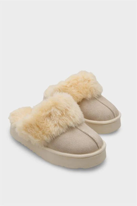 Capone Furry Closed Toe Women Sued Beige Slippers