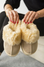 Capone Furry Closed Toe Women Sued Beige Slippers