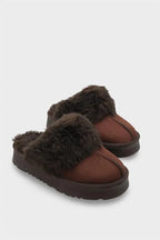 Capone Furry Closed Toe Women Sued Beige Slippers
