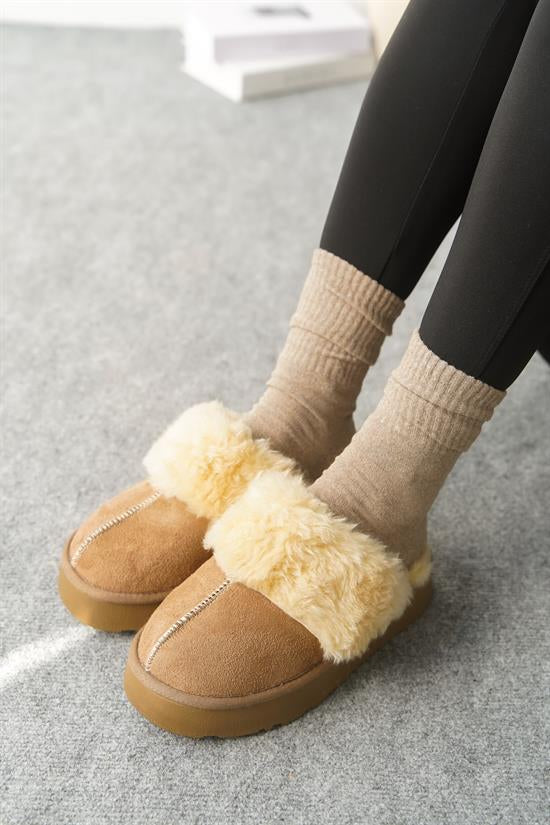 Capone Furry Closed Toe Women Sued Beige Slippers
