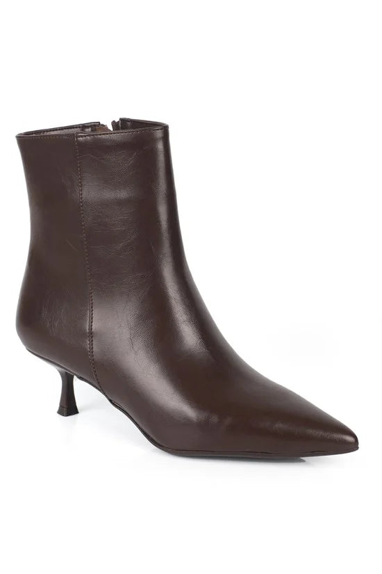 Capone Gabriella Pointed Toe Side Zip Slim Heel Casual Women Sued Brown Ankle Boot