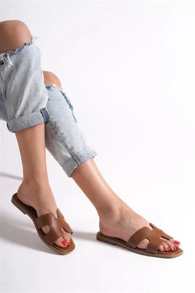 Capone Halsey Women White Slide Flat Sandals