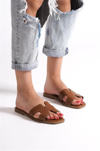 Capone Halsey Women White Slide Flat Sandals