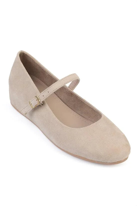 Capone Joell Suede Look Hidden Wedge Metal Buckle Women Sued Tan Ballet Flat