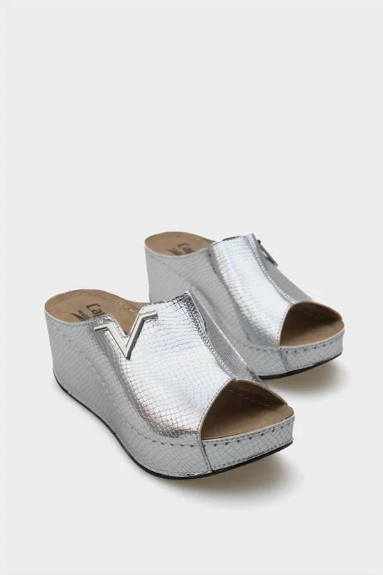 Capone Kailey 6145 Women Gold Platform V Clip Accessory Sandals