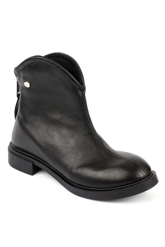 Capone Laurena Round Toe Back Zip Women Black Ankle Boot