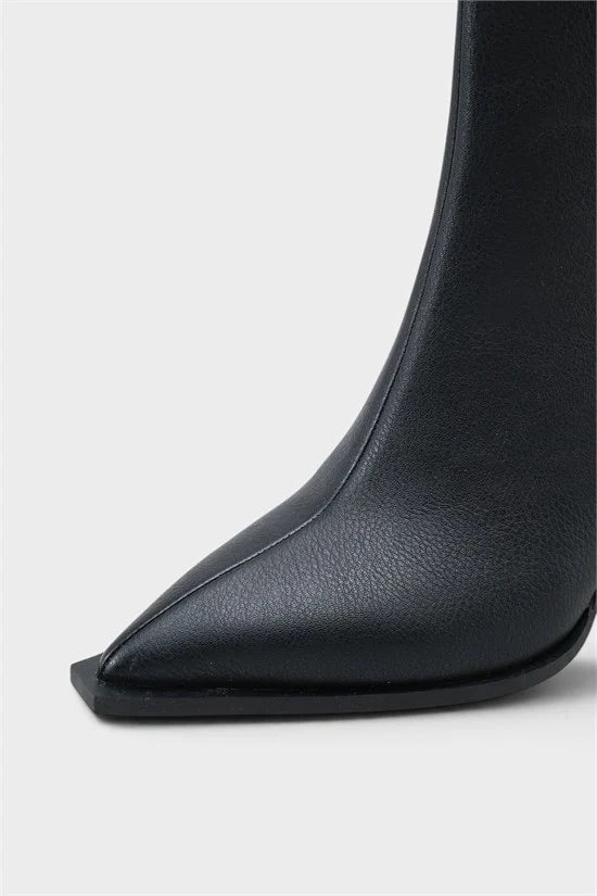 Capone Lizzie Pointed Toe Block Heel Back Zip Elegant Women Black Ankle Boot