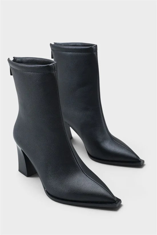 Capone Lizzie Pointed Toe Block Heel Back Zip Elegant Women Black Ankle Boot