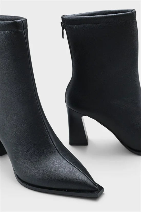Capone Lizzie Pointed Toe Block Heel Back Zip Elegant Women Black Ankle Boot