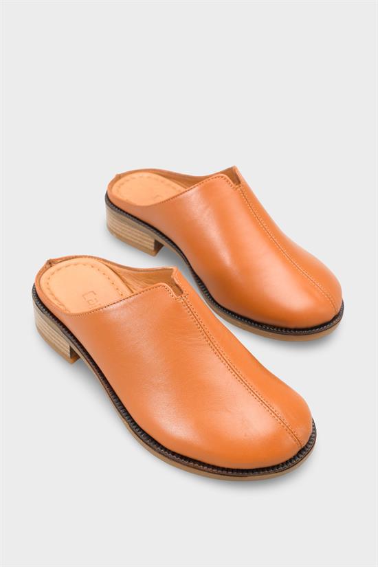 Capone Nancey Genuine Leather Low Heel Women Tan Clog