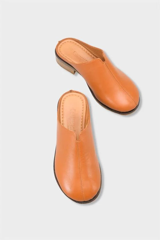 Capone Nancey Genuine Leather Low Heel Women Tan Clog