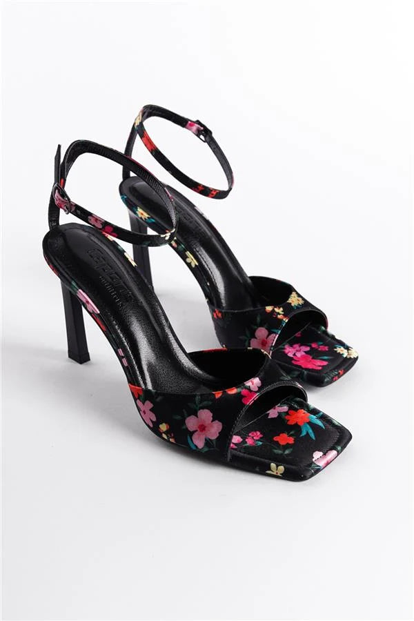 Capone Regina Open Back Pointed Toe High Heeled Flower Patterned Women Black Shoes
