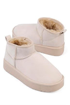 Capone Thick Sole Round Toe Fur Lined Short Woman Boots