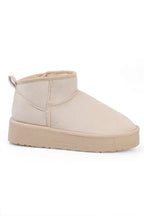 Capone Thick Sole Round Toe Fur Lined Short Woman Boots