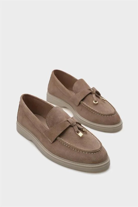 Capone Calypso Women Yellow Loafer