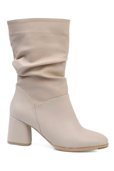 Capone Round-Toe Women Beige Boots