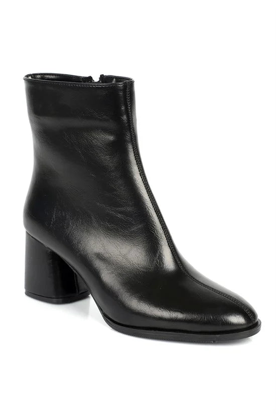 Capone Outfitters 2553 Women Black Crinkle Patent Boot