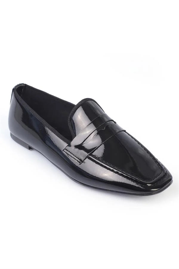Capone Outfitters 335 Women Patent Black Loafer