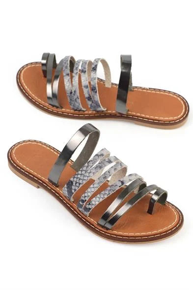 Capone Lyssa Toe Ring Detail Multi Band ženske sandale od platinaste kože