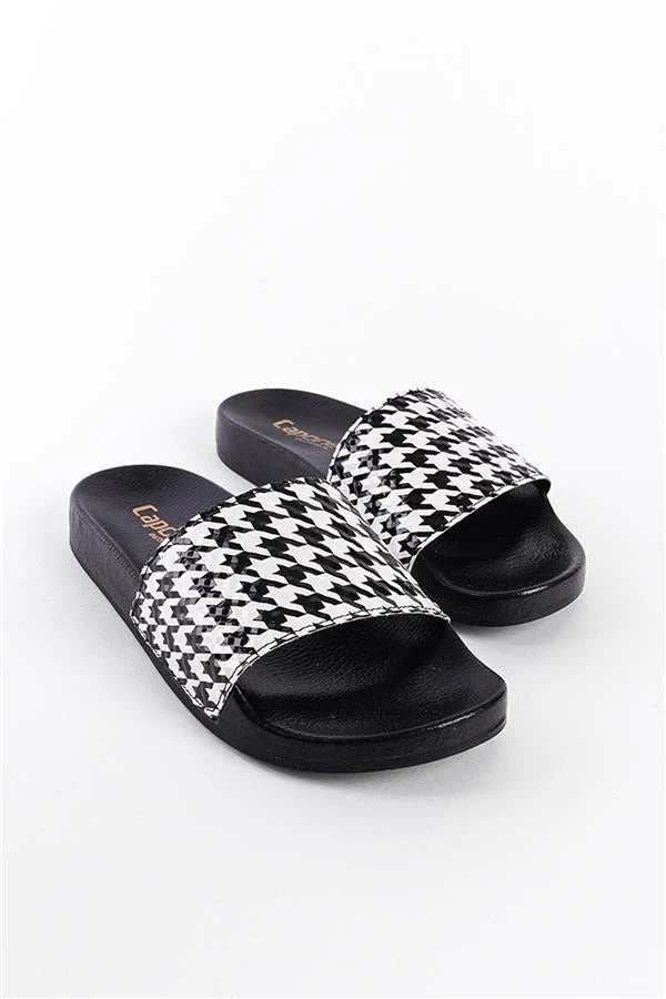 Capone Outfitters 901201 Women Houndstooth Sandal