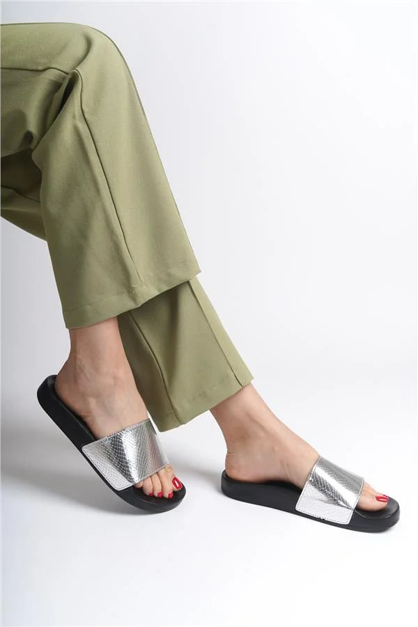 Capone Outfitters 901201 Women Silver Sandal