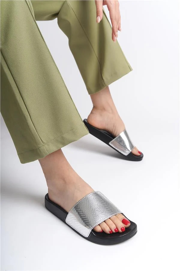 Capone Outfitters 901201 Women Silver Sandal
