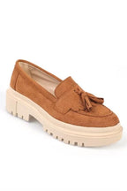 Capone Oval Toe Tassel Track Sole Suede Ženska Mokasina