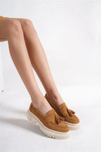 Capone Oval Toe Tassel Track Sole Suede Ženska Mokasina