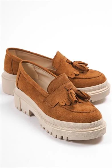 Capone Oval Toe Tassel Track Sole Suede Ženska Mokasina