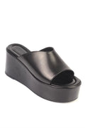 Capone Marta Platform Metallic Single Women Metallic Black Strappy Sandals