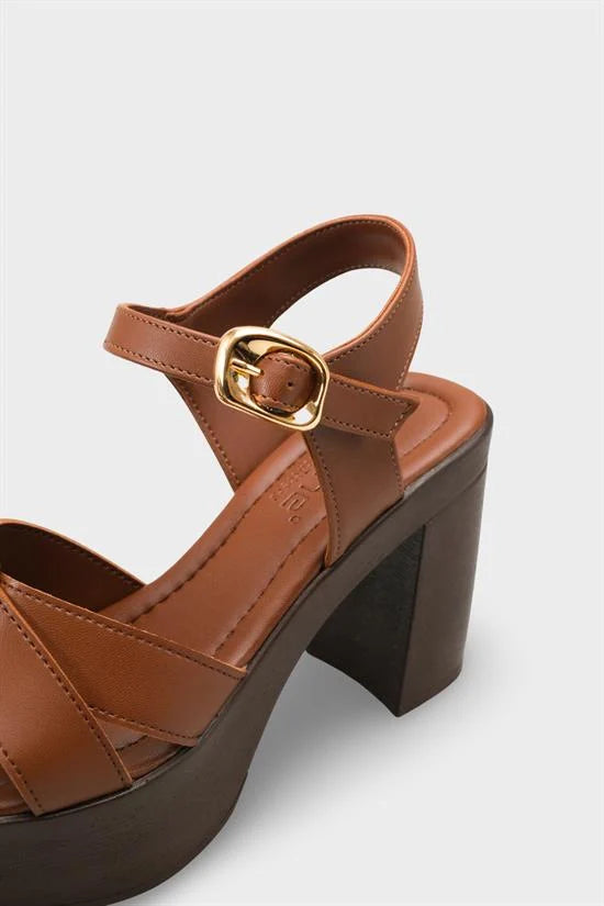 Capone Sheilah Platform Cross Band Ankle Strap Women Beige Sandal