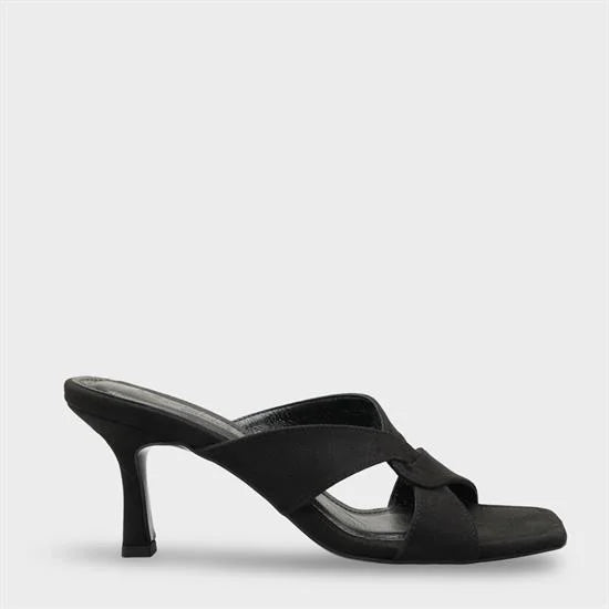 Capone Sissy sandale na srednju petu, od prave kože, sa unutrašnjom postavom, četvrtastim vrhom, ukrštenim kaiševima, elegantne, crne, od brušene kože, za žene