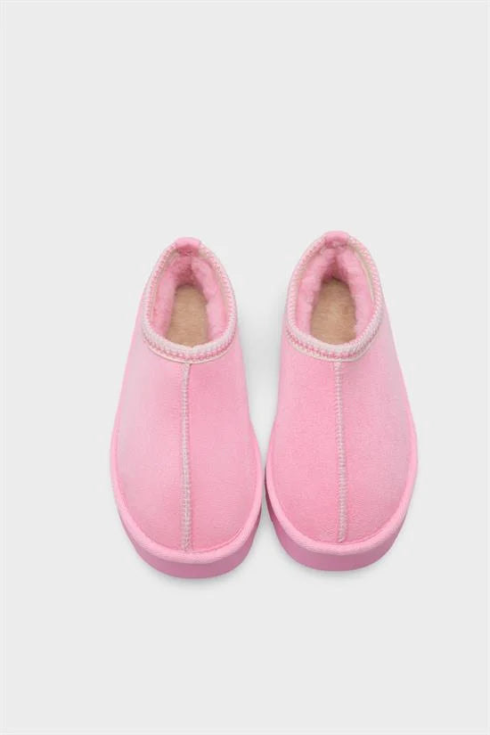 Capone Thick Sole Round Toe Furry Closed Women Pink Sandals