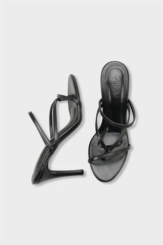 Capone Vinnie Round Toe Mid Heel Toe Post Elegant Women Black Sandal