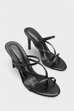 Capone Vinnie Round Toe Mid Heel Toe Post Elegant Women Black Sandal