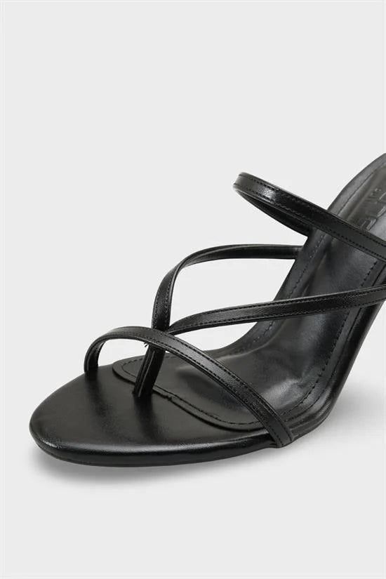 Capone Vinnie Round Toe Mid Heel Toe Post Elegant Women Black Sandal