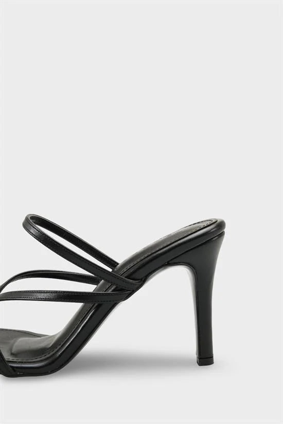 Capone Vinnie Round Toe Mid Heel Toe Post Elegant Women Black Sandal