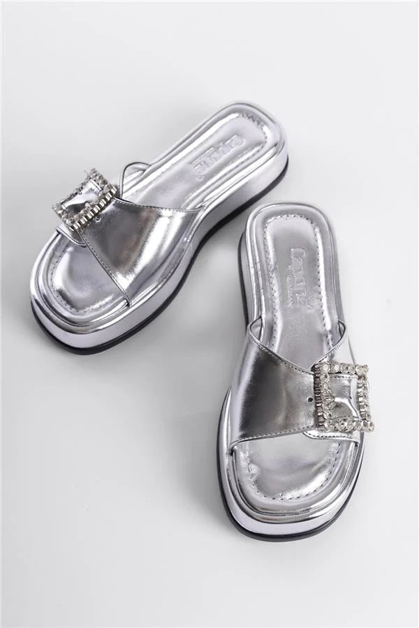 Capone Margi Wedge Heeled Single Banded Crystal Embellished Buckle Metallic Women Metallic Silver Sandals
